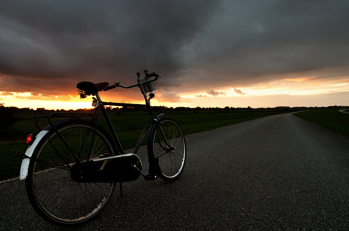 Eine Stadt, ein Fahrrad, ein Gang, eine Brennweite