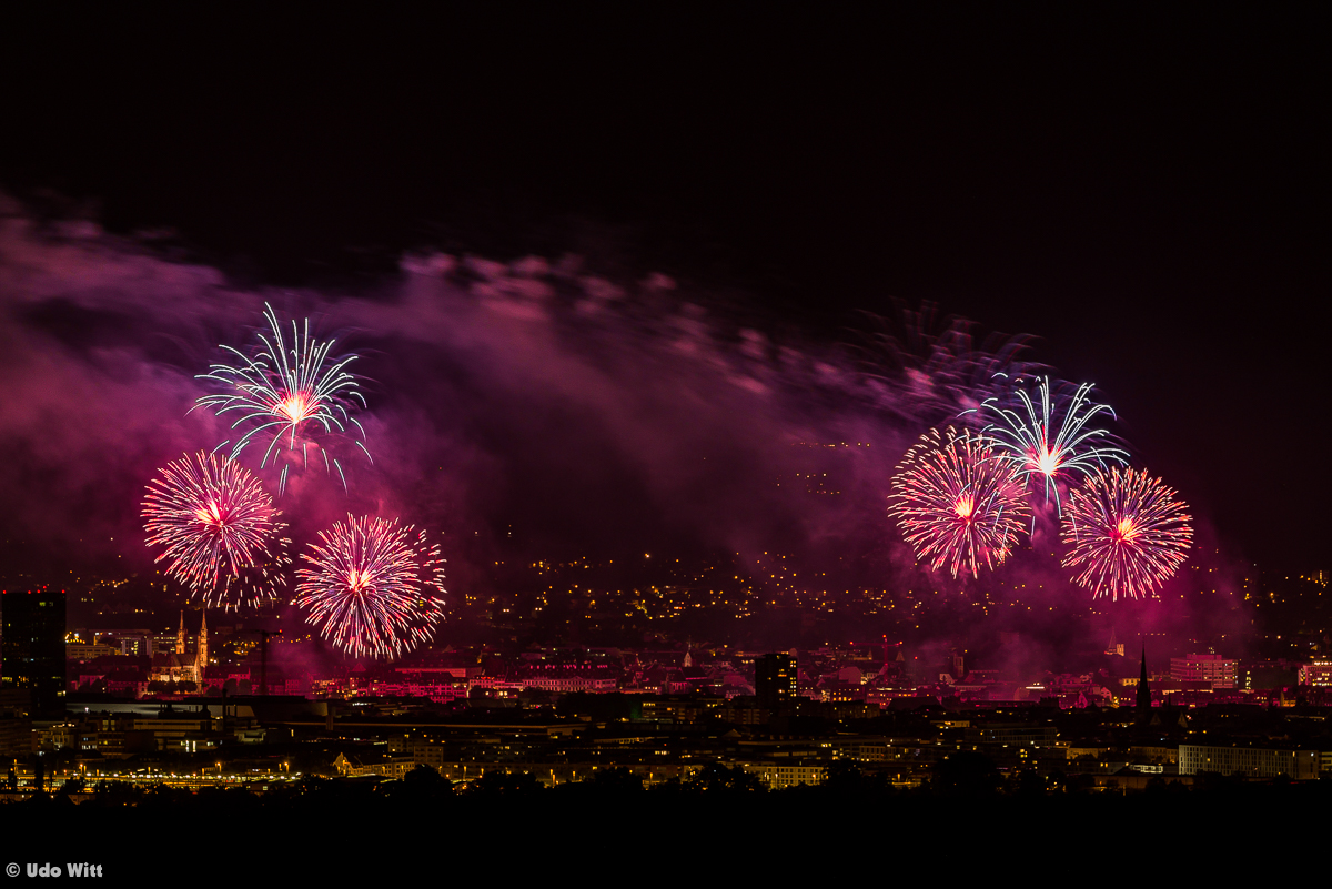 Feuerwerk Zum 1. August über Basel (Update: 2019, S. 2) • Pentaxians